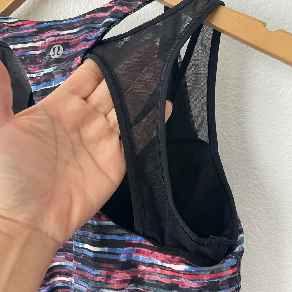 Lululemon Tank Top Womens 6 Break Free Nulux Lightweight Gym Workout Running